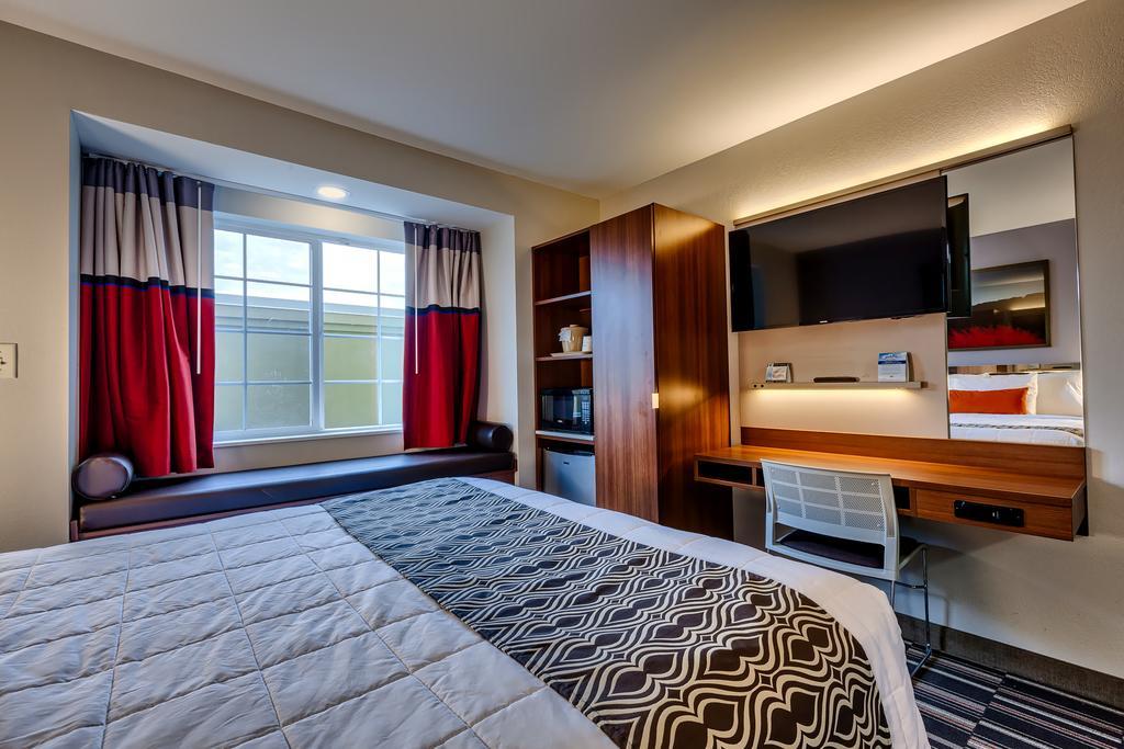 Microtel Inn & Suites By Wyndham Niagara Falls Esterno foto